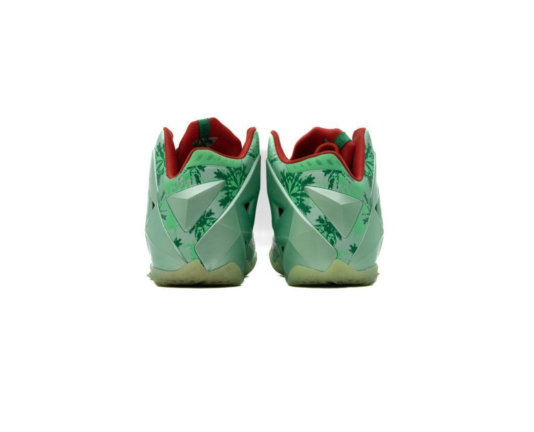 Кросівки NIKE YOUTH US 7 LEBRON 11 CHRISTMAS SNKR MULTI купити