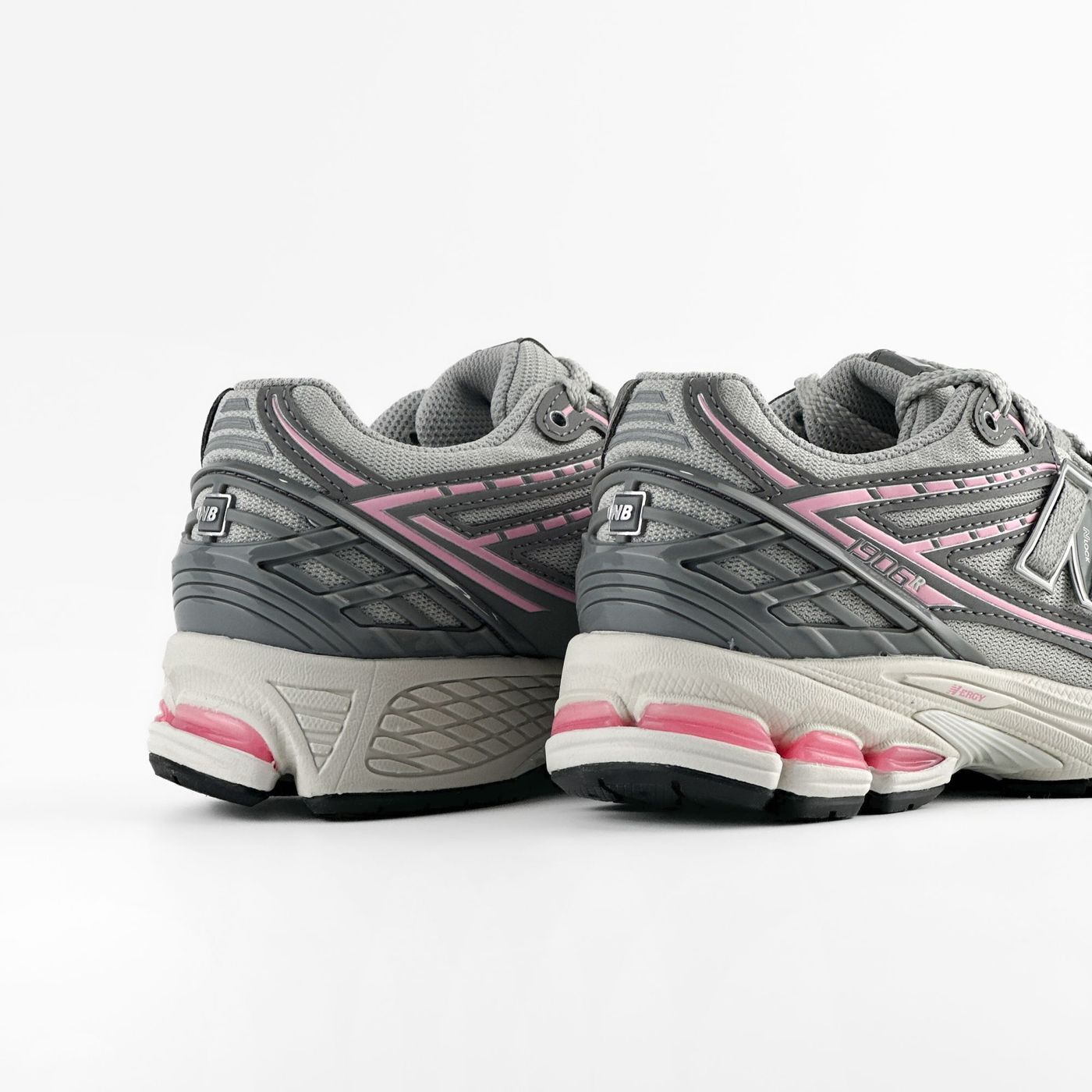 Кросівки New Balance 1906R Grey Pink купить