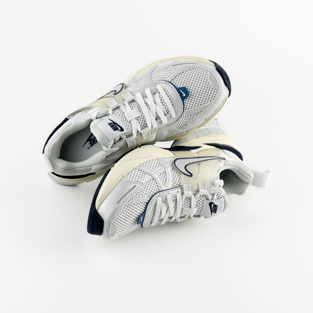 Кросівки Nike V2K Run White FD0736-102 36 купити