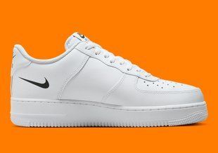 Кросівки чоловічі Nike Air Force 1 07 (FN7807-100) купити