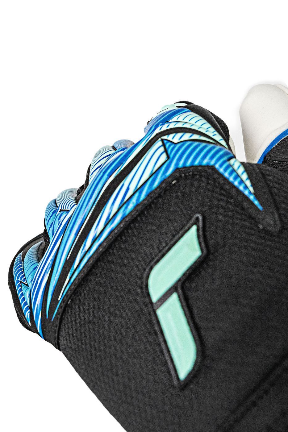 Вратарские перчатки Reusch Attrakt RE:GRIP NC, 10