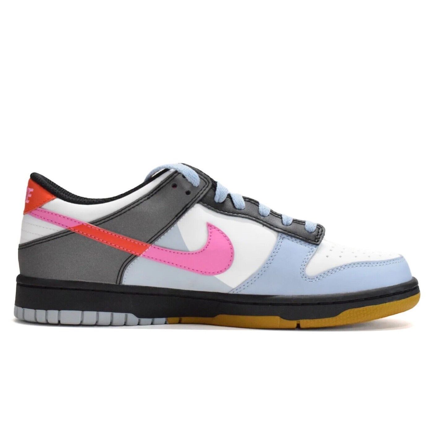 Кросівки Nike D LOW SE (GS) купити