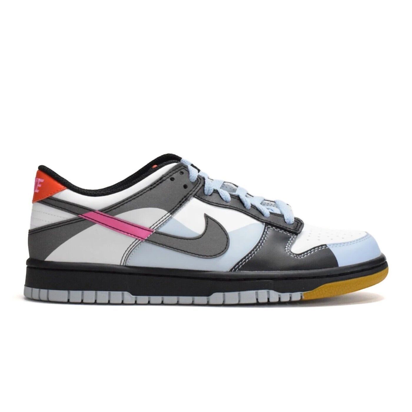 Кросівки Nike D LOW SE (GS) купити