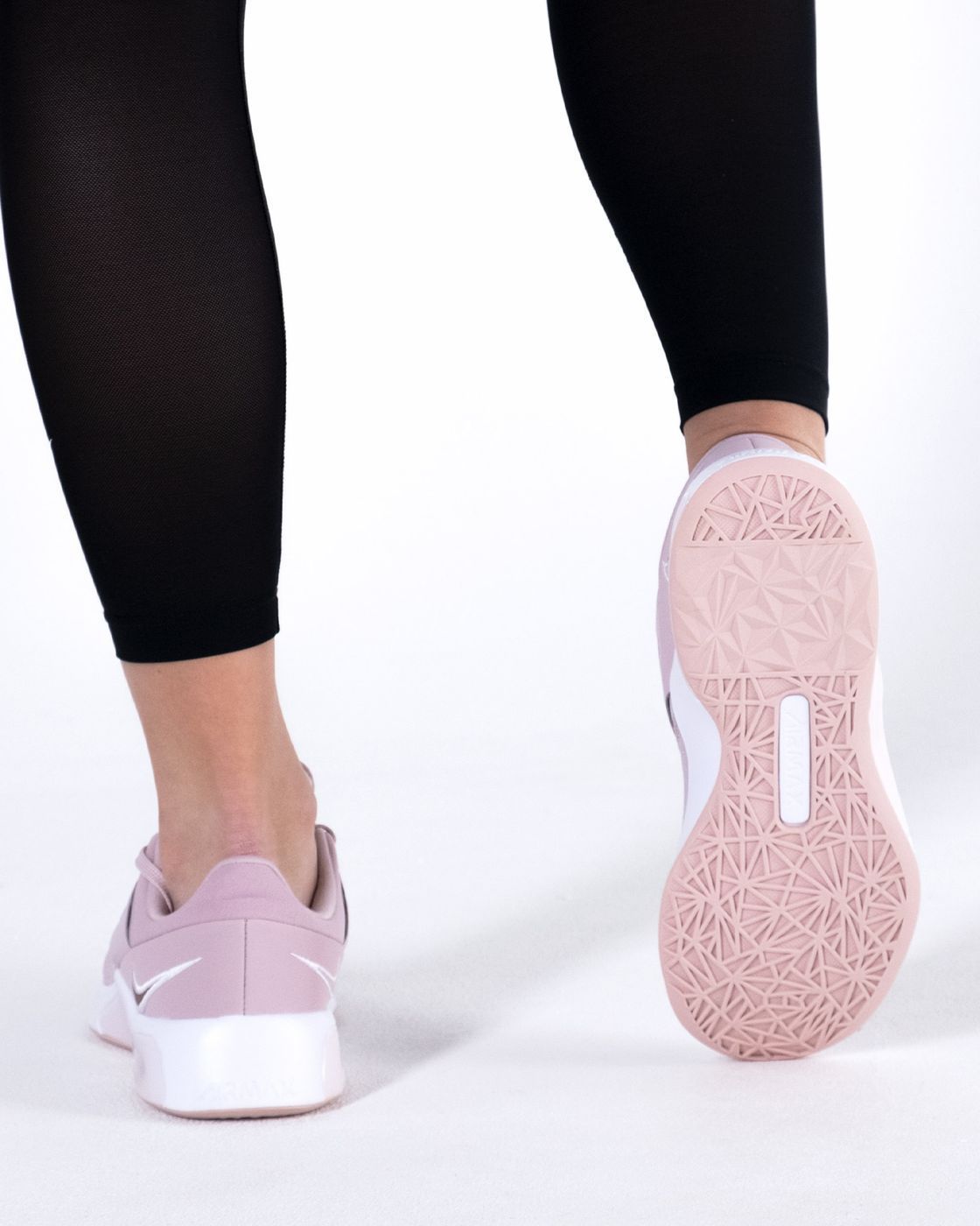 Кросівки Nike Air Max Bella TR 4 купити