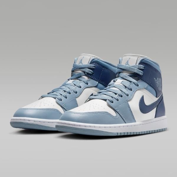 Кросівки жіночі Jordan 1 Mid Shoes 'Diffused Blue' (BQ6472-140) купить