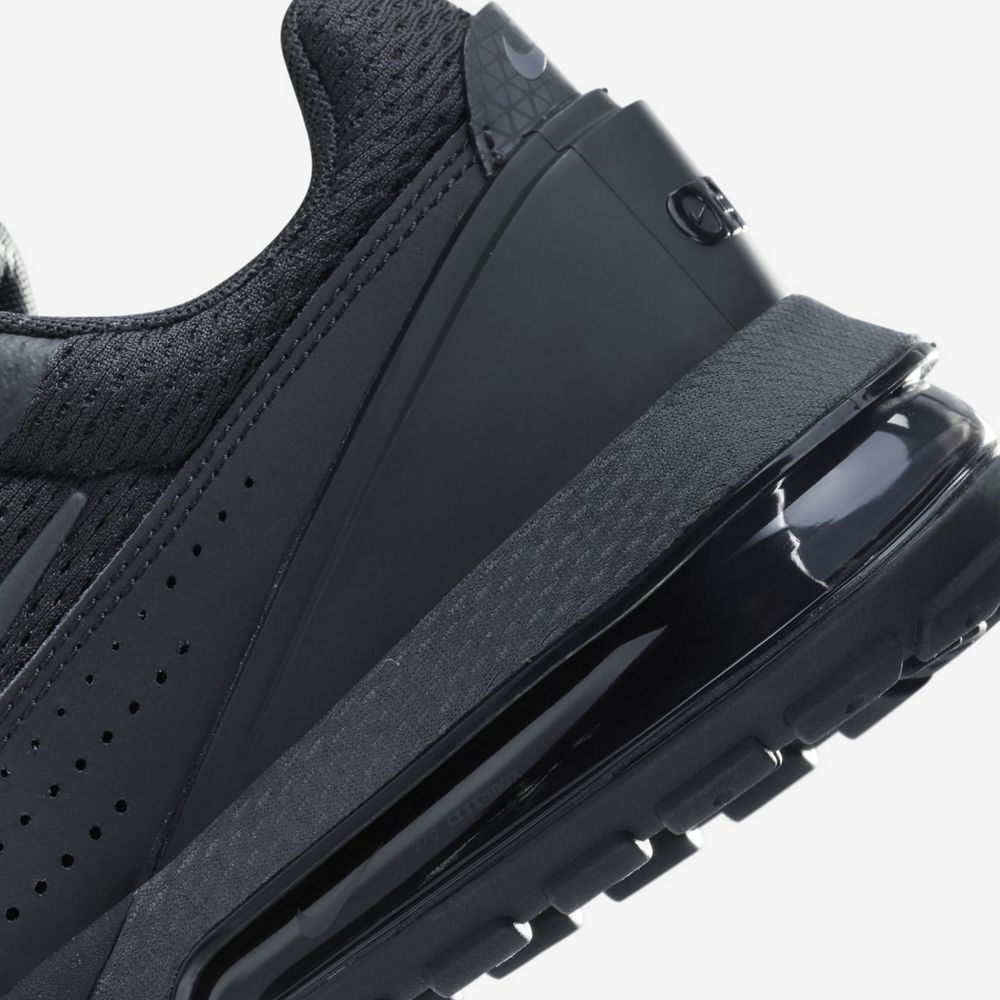 Кросівки Nike AIR MAX PULSE купити