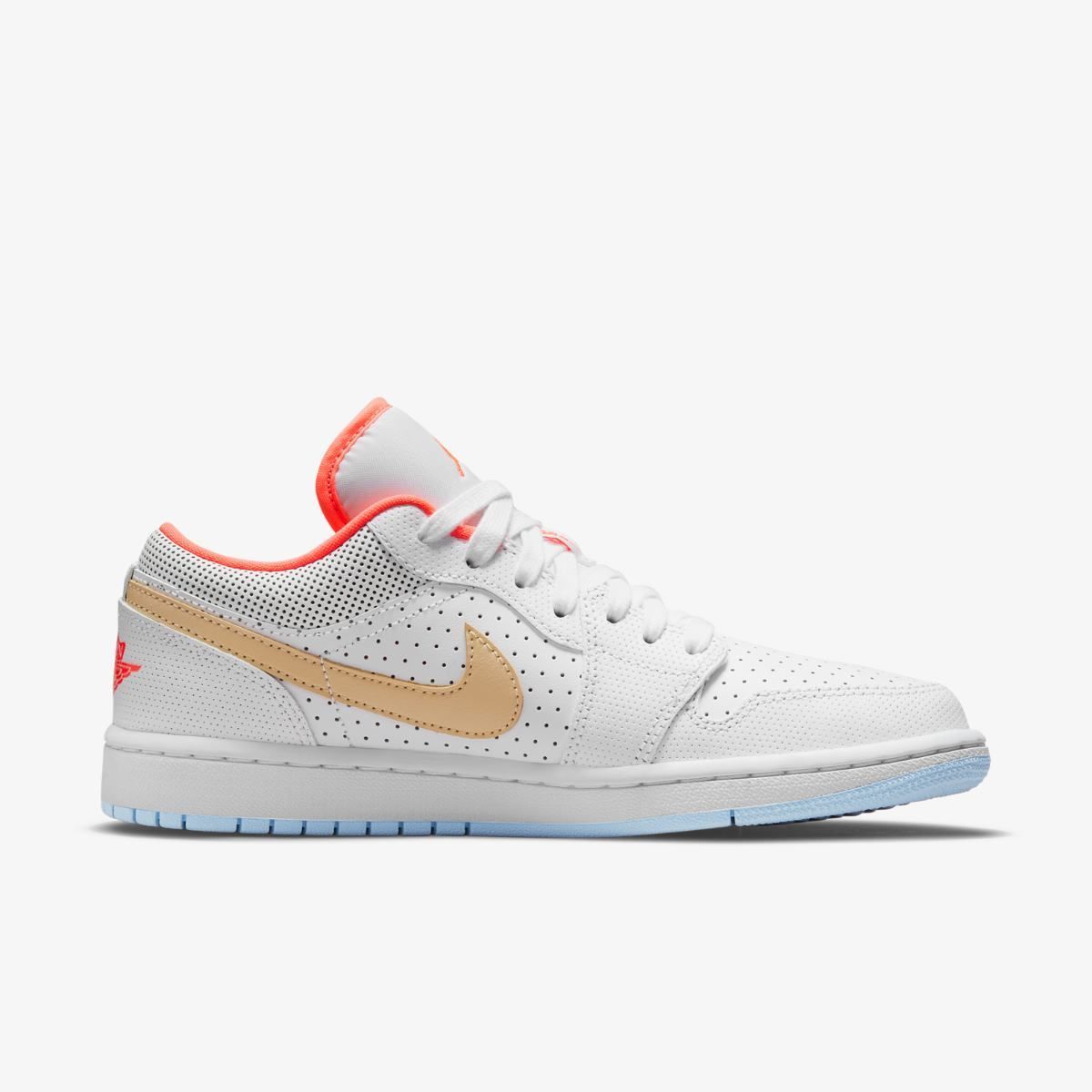 Кросівки Jordan 1 Low SE White Sesame (W) купить