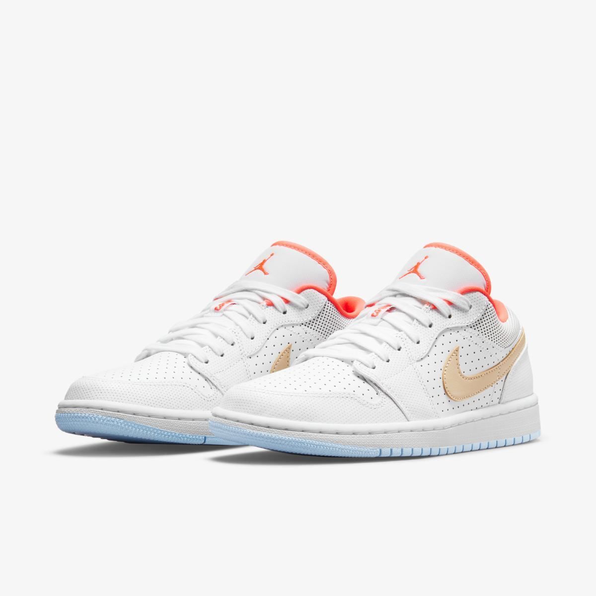 Кросівки Jordan 1 Low SE White Sesame (W) купить