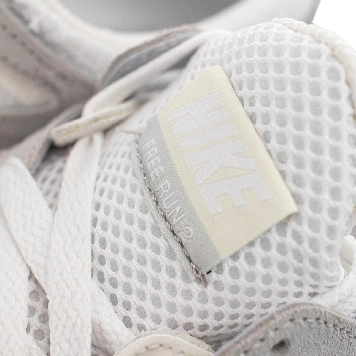 Кросівки NIKE FREE RUN 2 (DM8915-100) купити