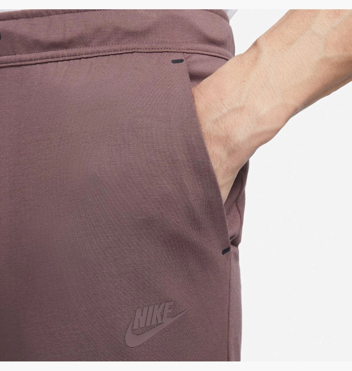 Штани NIKE M TECH LIGHTWEIGHT купить