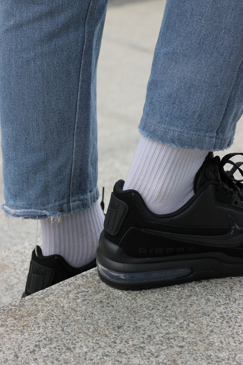Кросівки Nike AIR MAX LTD 3 купити