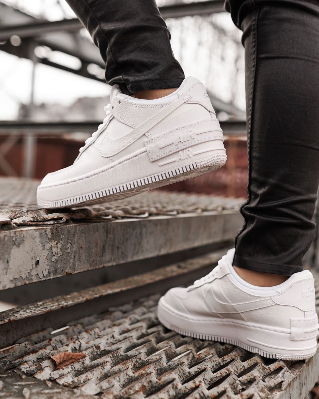 Кросівки Nike W Af1 Shadow купити
