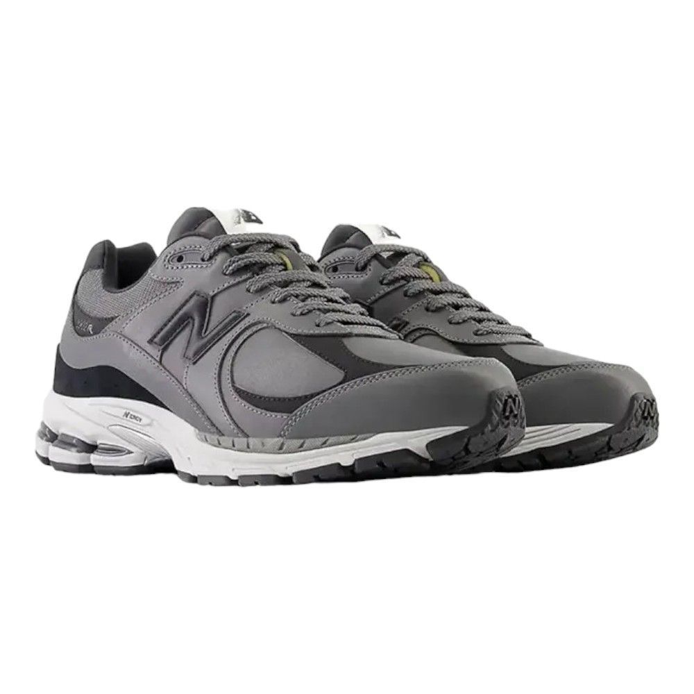 Кроссовки New Balance 2002R купить