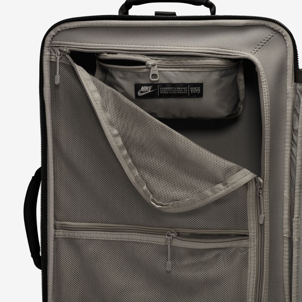 Валіза Nike Fiftyone49 Cabin Roller купити
