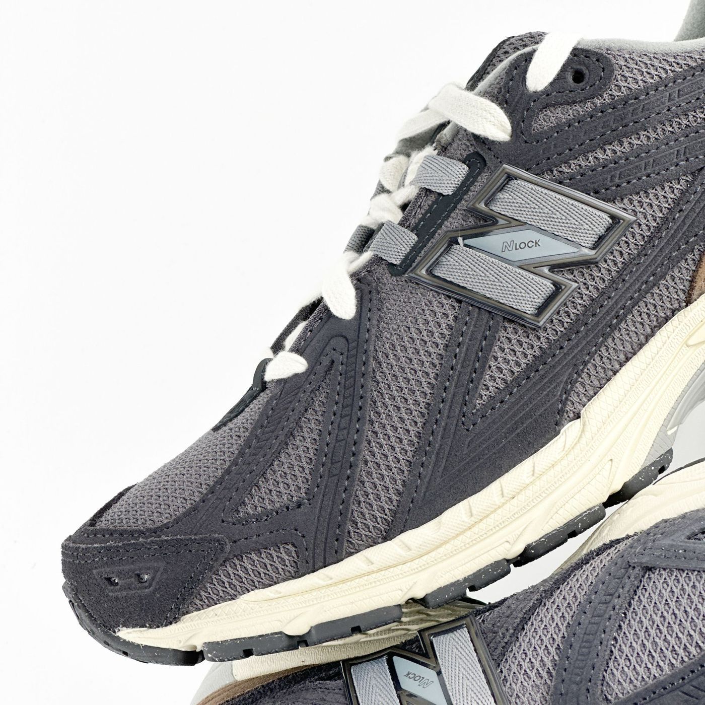 Кросівки New Balance 1906 Phantom Black M1906FE купить