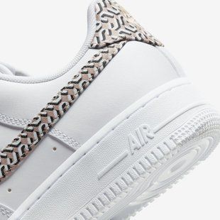 Кросівки Nike WMNS AIR FORCE 1 LX купить