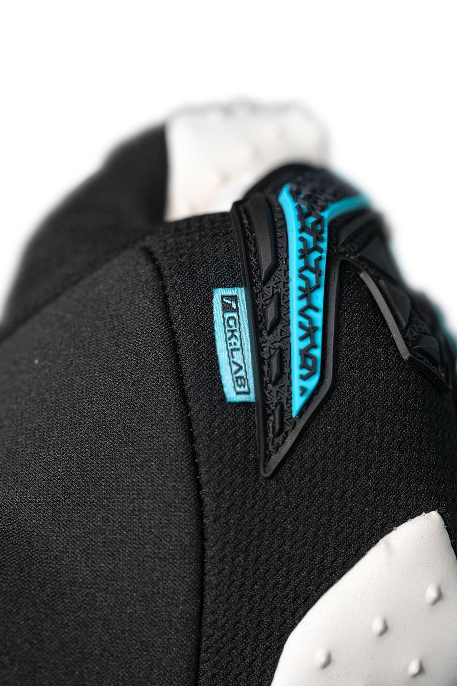 Воротарські рукавиці Reusch Attrakt Freegel Speedbump Strapless купити