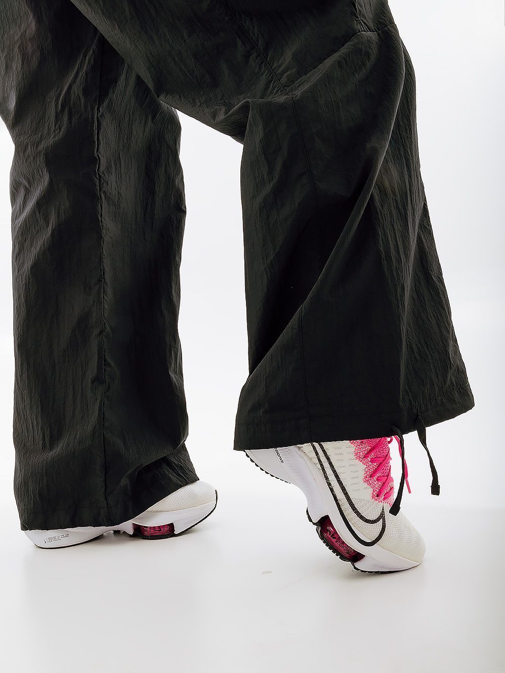 Штани Nike W NSW WVN OS PANT HR SW купити