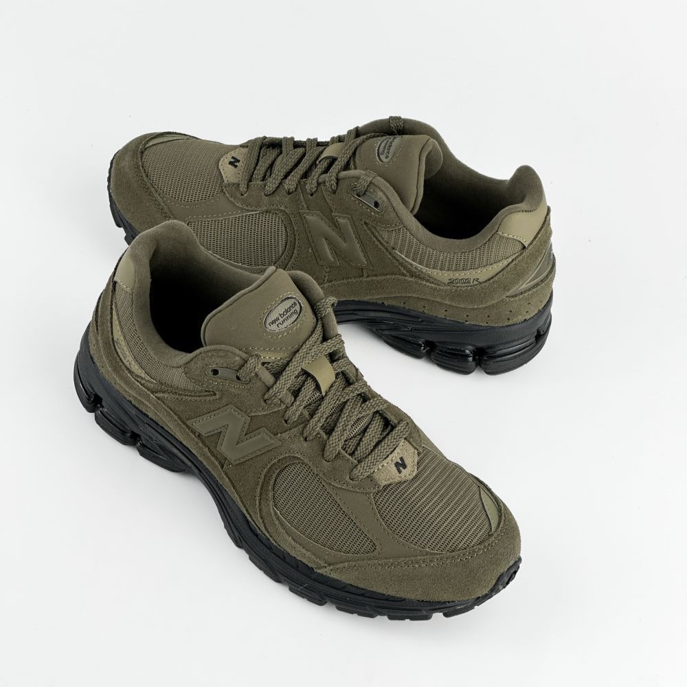Кросівки NEW BALANCE 2002R купить