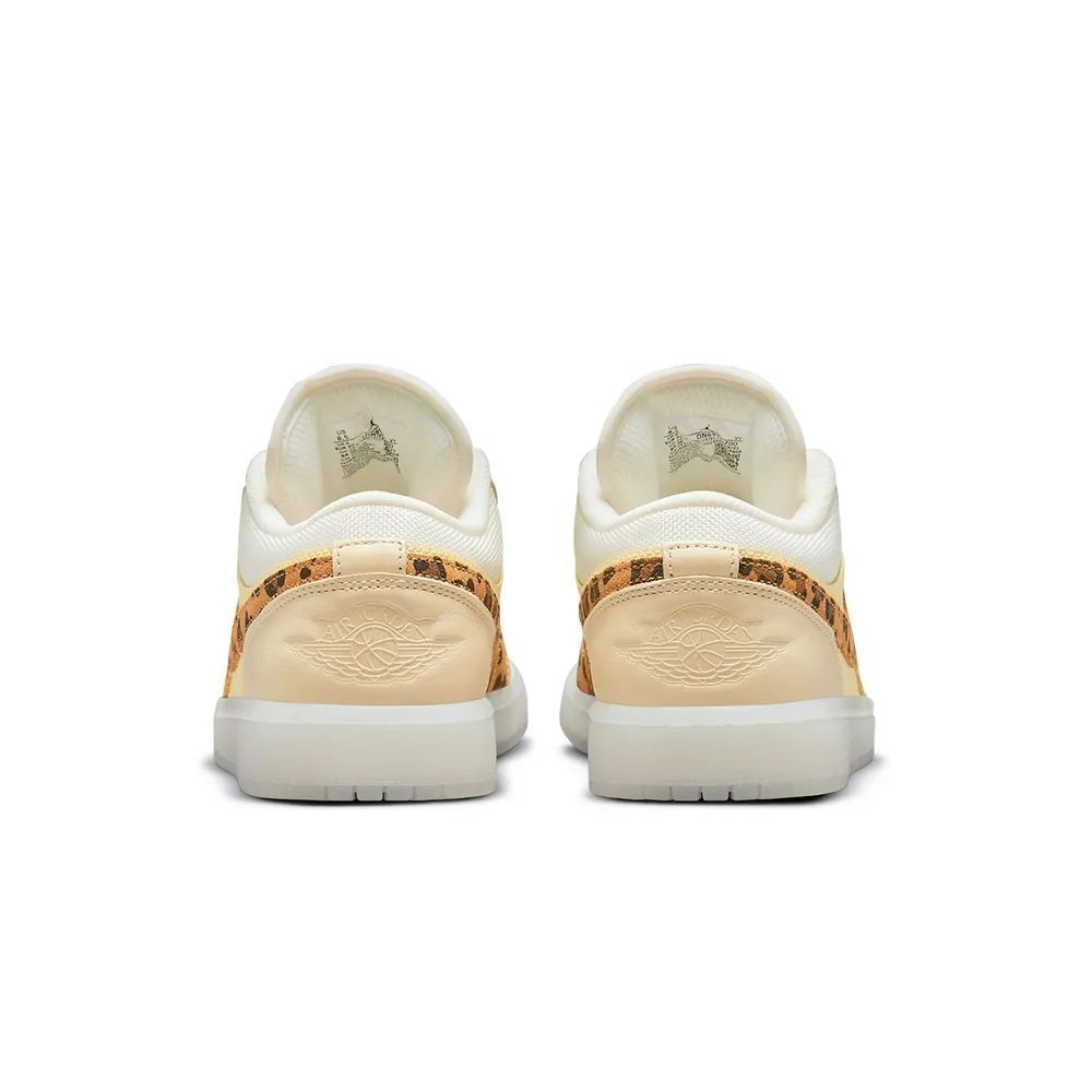 Кросівки Air Jordan 1 Low Snkrs Day Yellow/White Dn6998-700 42 купити