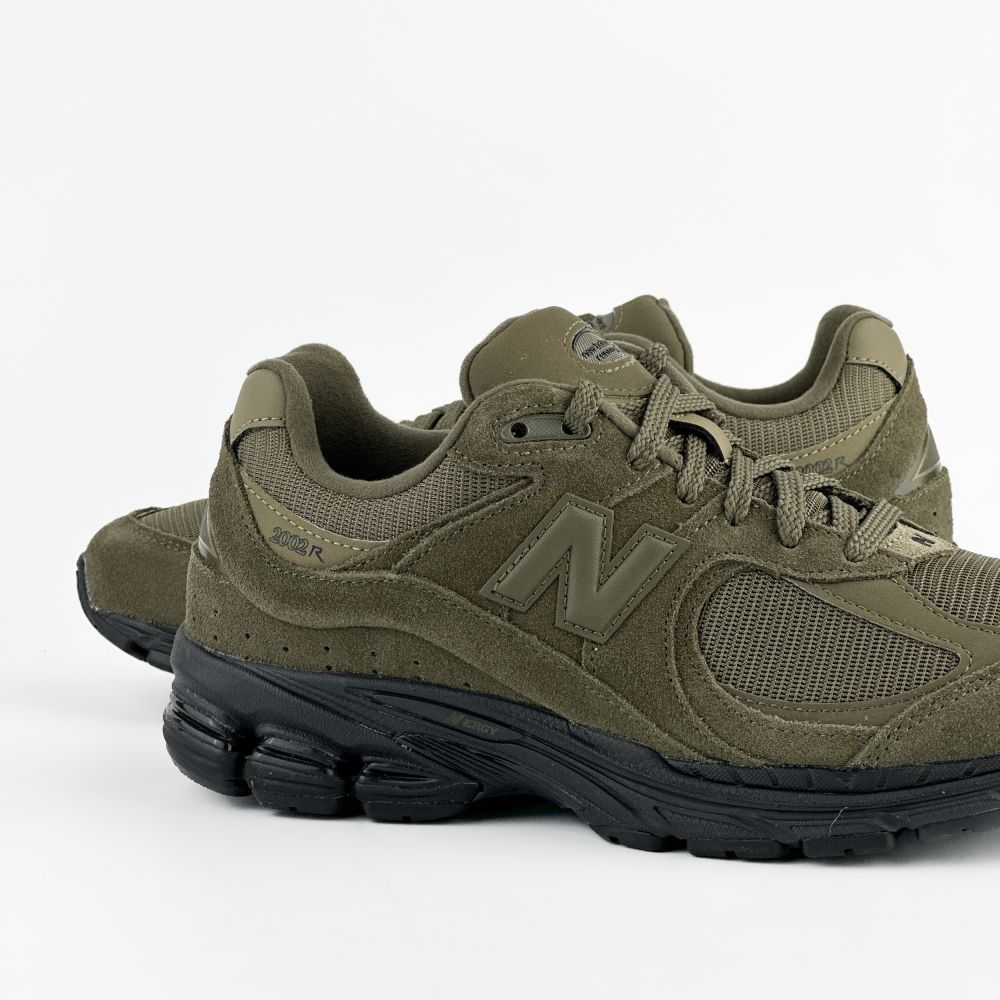 Кросівки NEW BALANCE 2002R купить