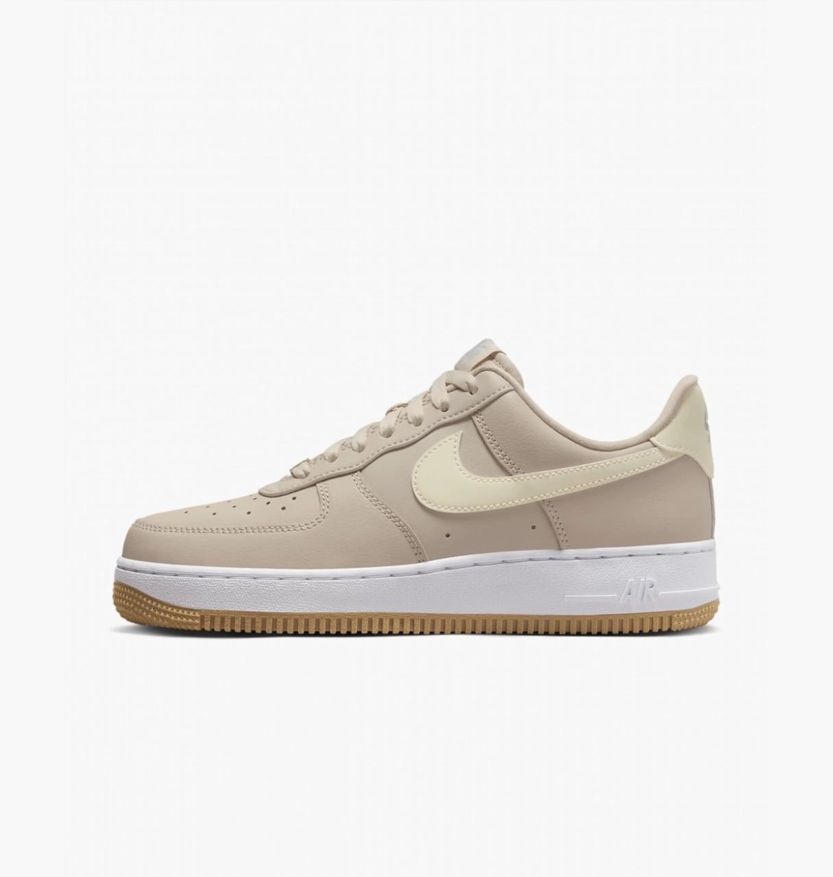 Кросівки Nike WMNS AIR FORCE 1 07 купити