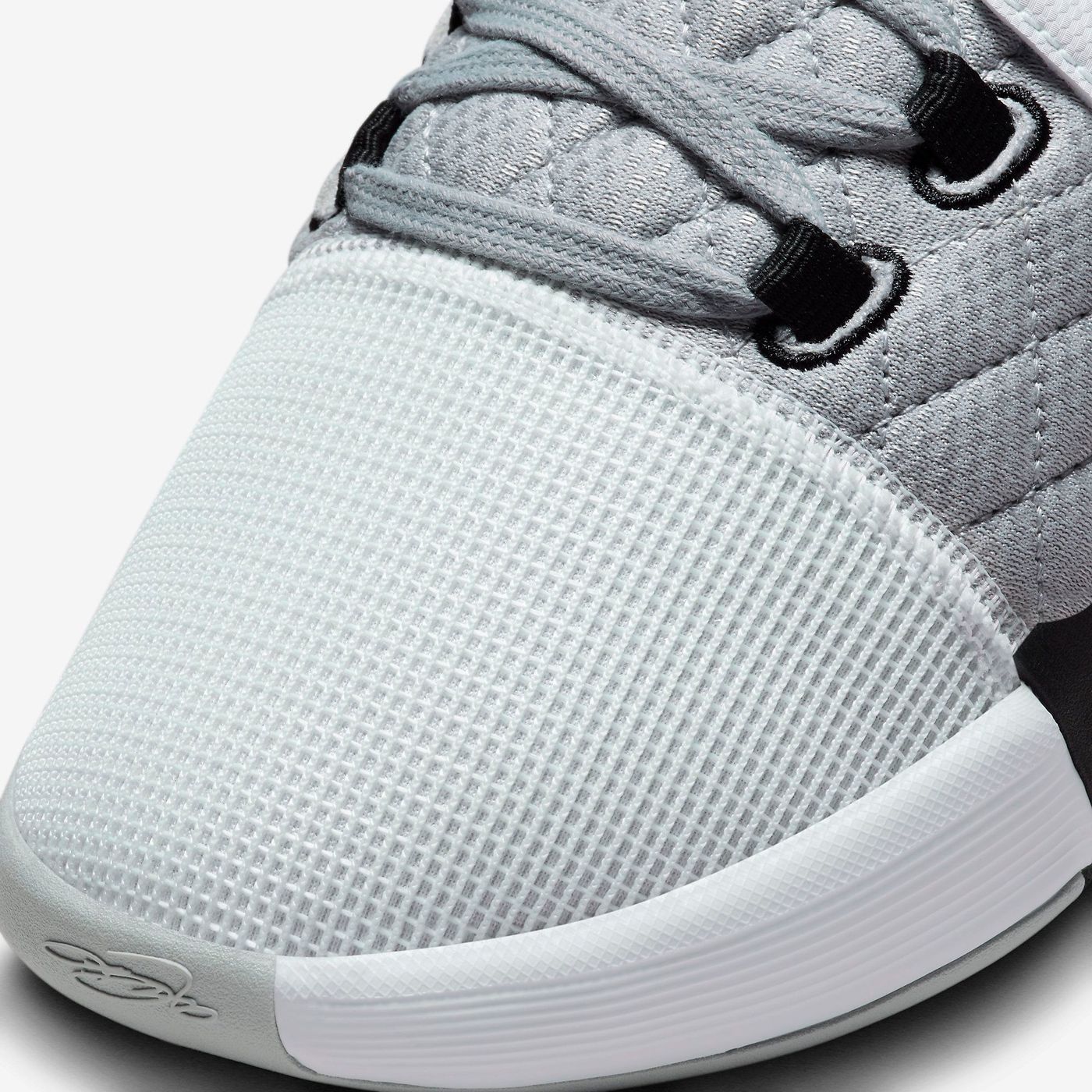 Кросівки Nike LEBRON WITNESS VIII купити