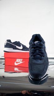 Кроссовки Nike VENTURE RUNNER SUEDE купить