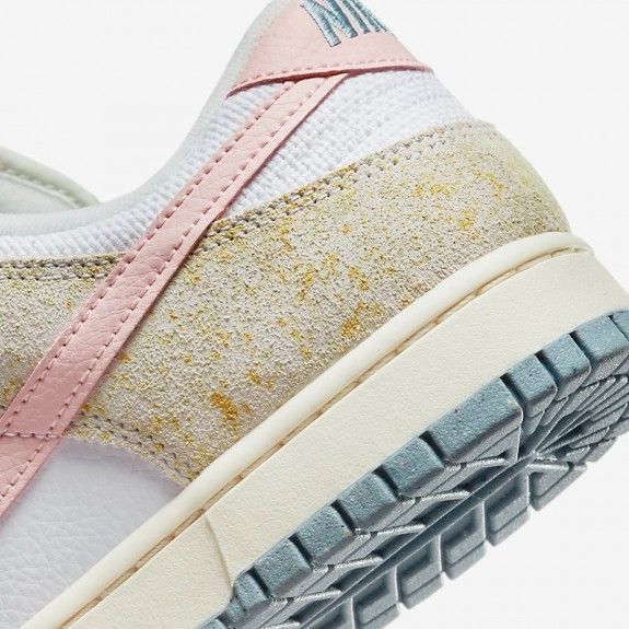 Кросівки NIKE DUNK LOW PINK BLUE GOLD купити