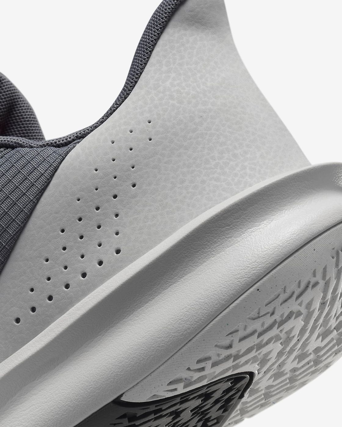 Кросівки NIKE PRECISION VII купити