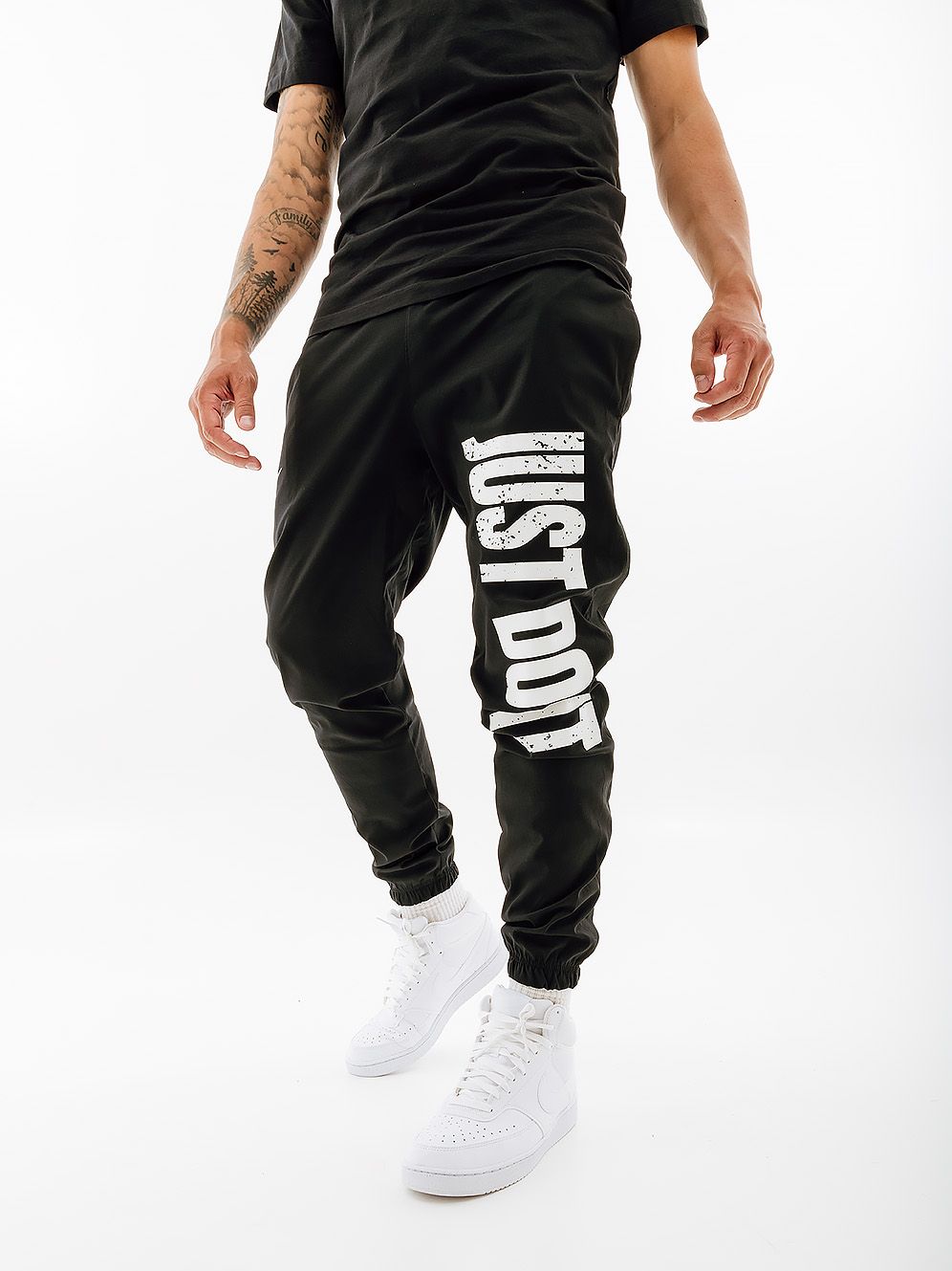 Штани Nike M NK DNA WOVEN PANT SSNL купити