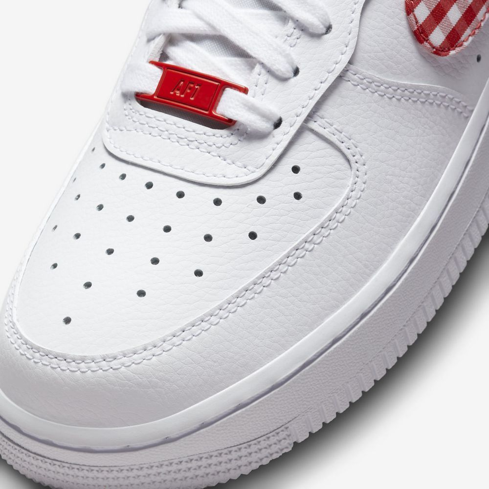 Кросівки Nike Air Force 1 '12 купити