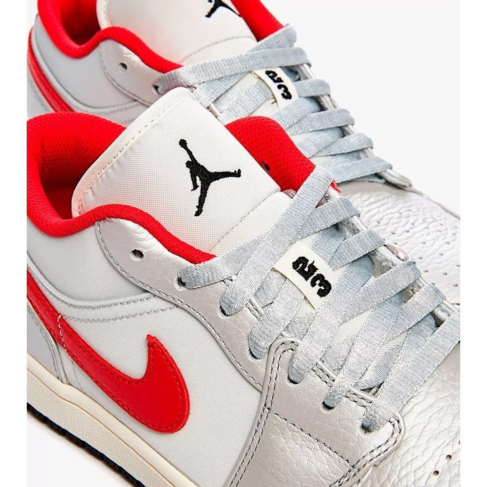 Кросівки JORDAN 1 LOW PRM SILVER купити