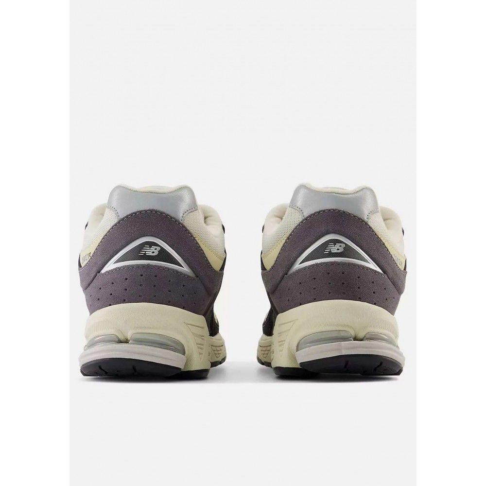 Кросівки New Balance 2002R купити