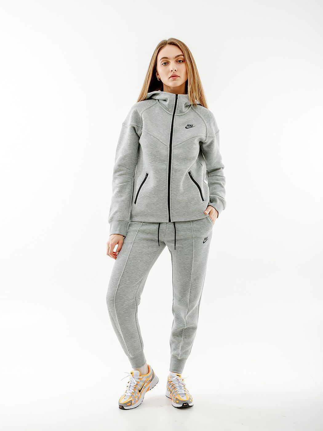 Штани Nike W NSW TCH FLC MR JGGR купити