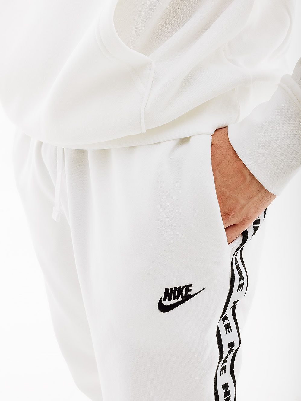Спортивний костюм Nike CLUB FLC GX HD TRK SUIT купить