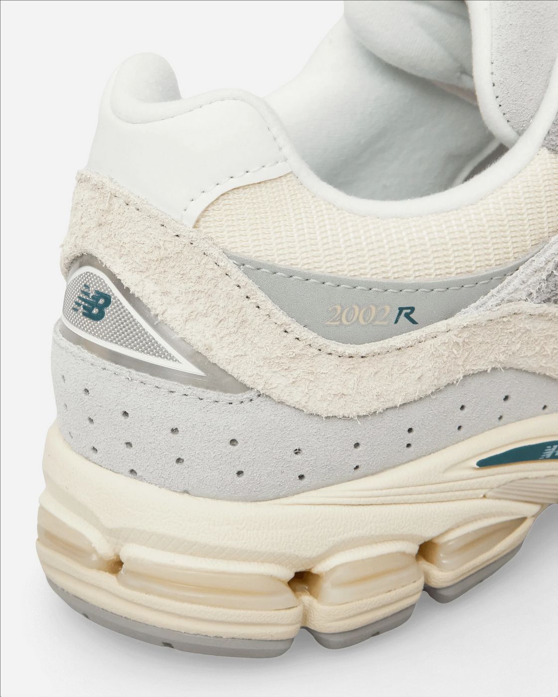 Кросівки New Balance 2002R Linen купить
