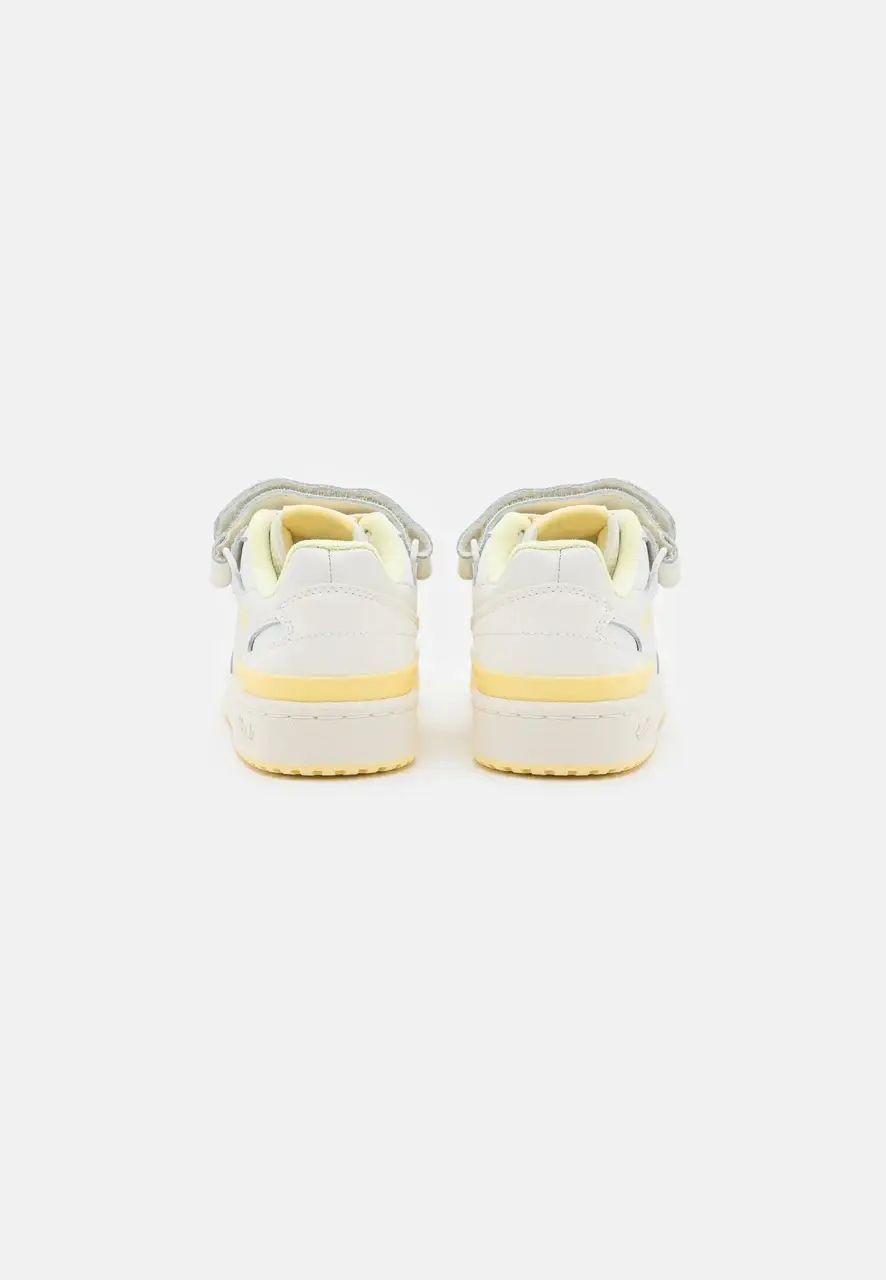 Кросівки Adidas Originals FORUM Low купить