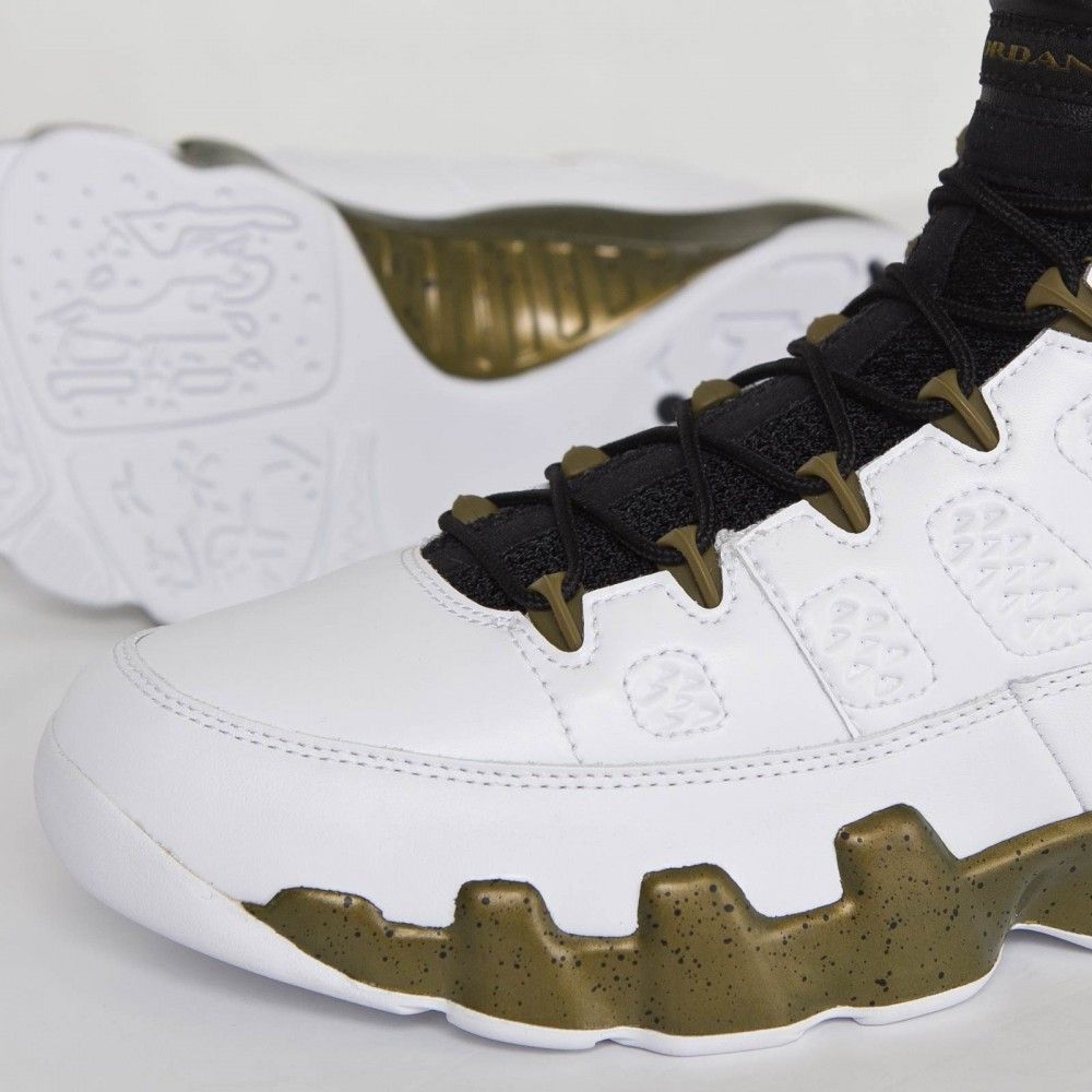 Кросівки JORDAN 9 RETRO STATUE купити