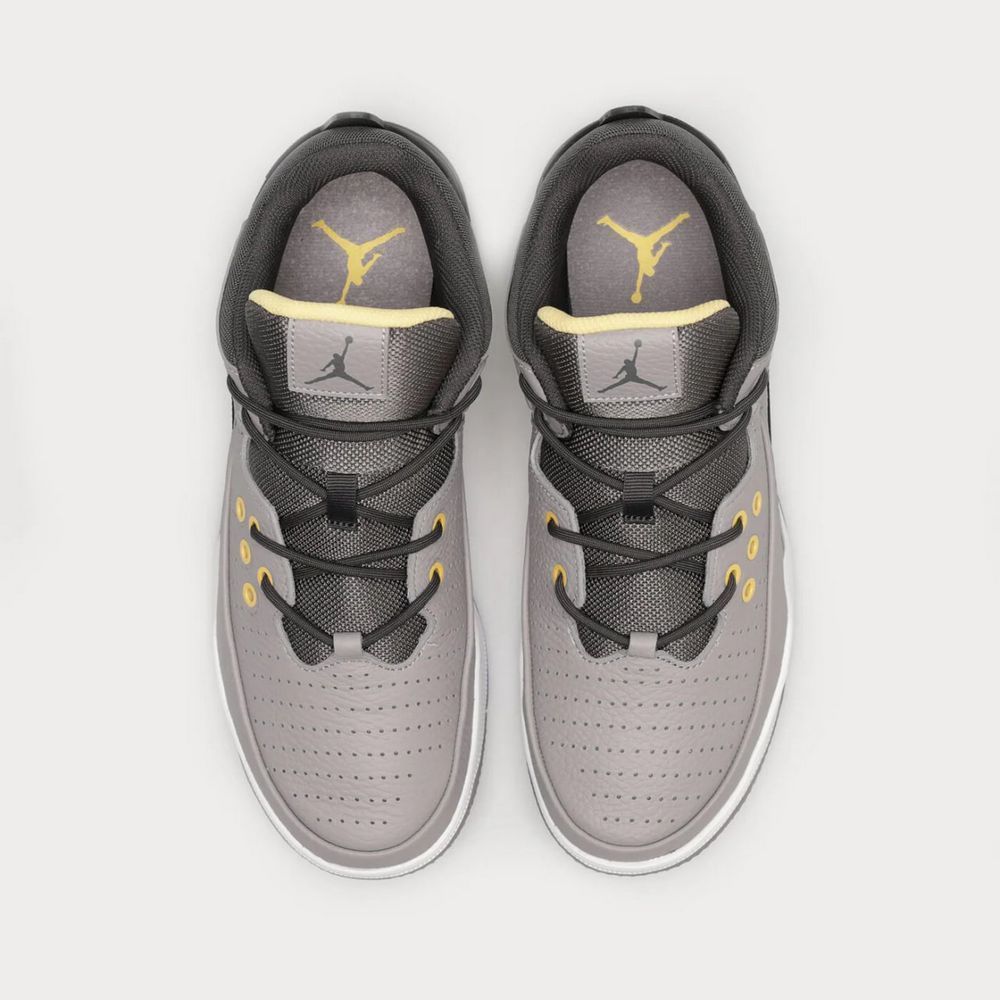 Кросівки чоловічі Jordan Max Aura 5 (DZ4353-007) купити