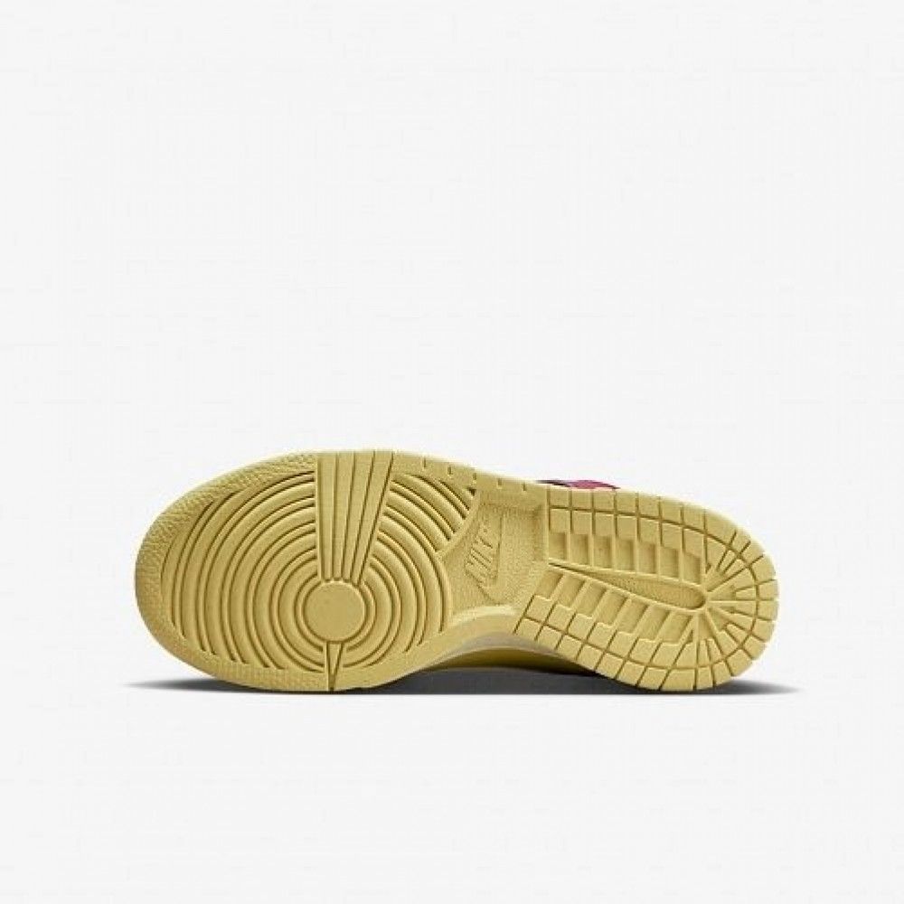 Кросівки Nike Dunk High Next Nature International Day of the Girl (GS) купити