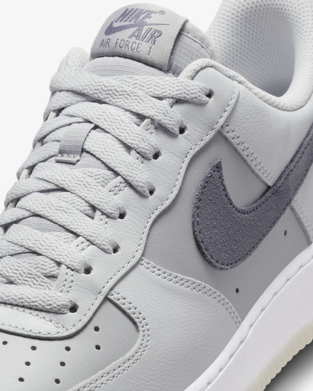 Кросівки Nike Air Force 1 07 LX Pure купити
