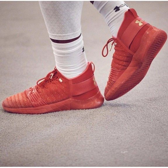 Кросівки Under Armour C1N купить