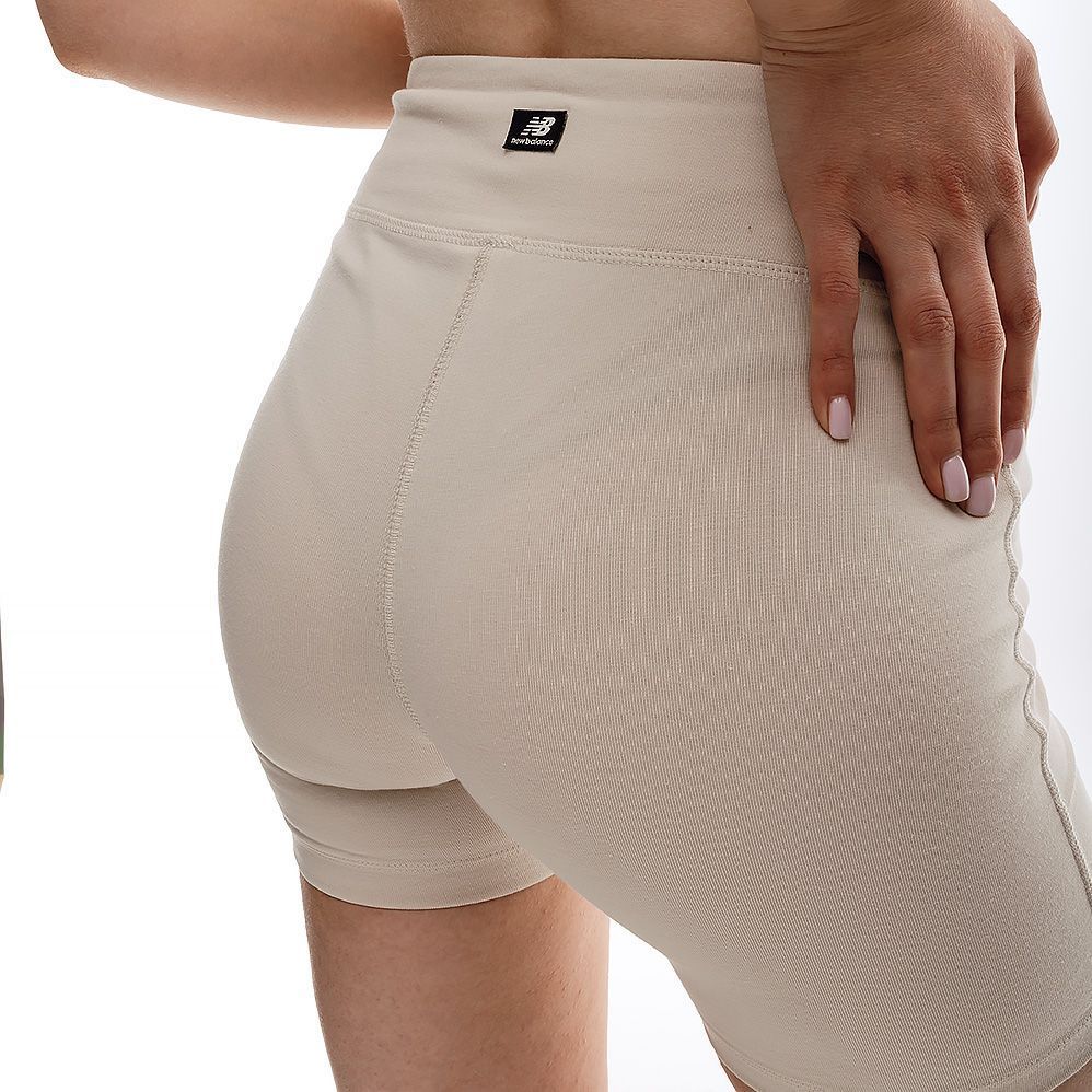 Шорти New Balance Essentials Reimagined Arch. купити