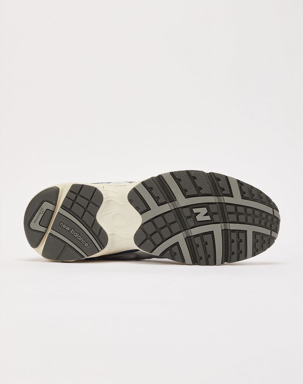 Кросівки New Balance 725 Grey Arctic купить