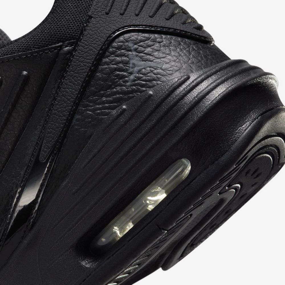 Кросівки JORDAN MAX AURA 5 купити