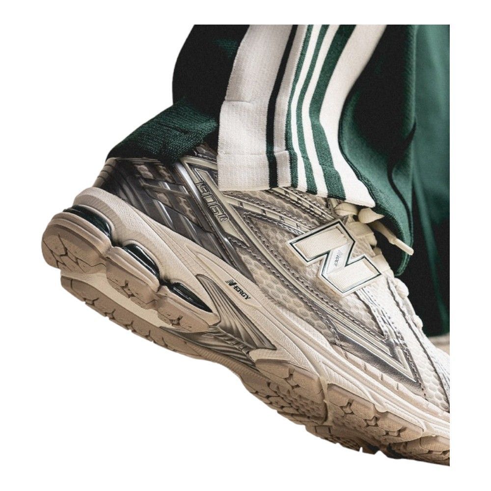 Кросівки New Balance 1906R купить