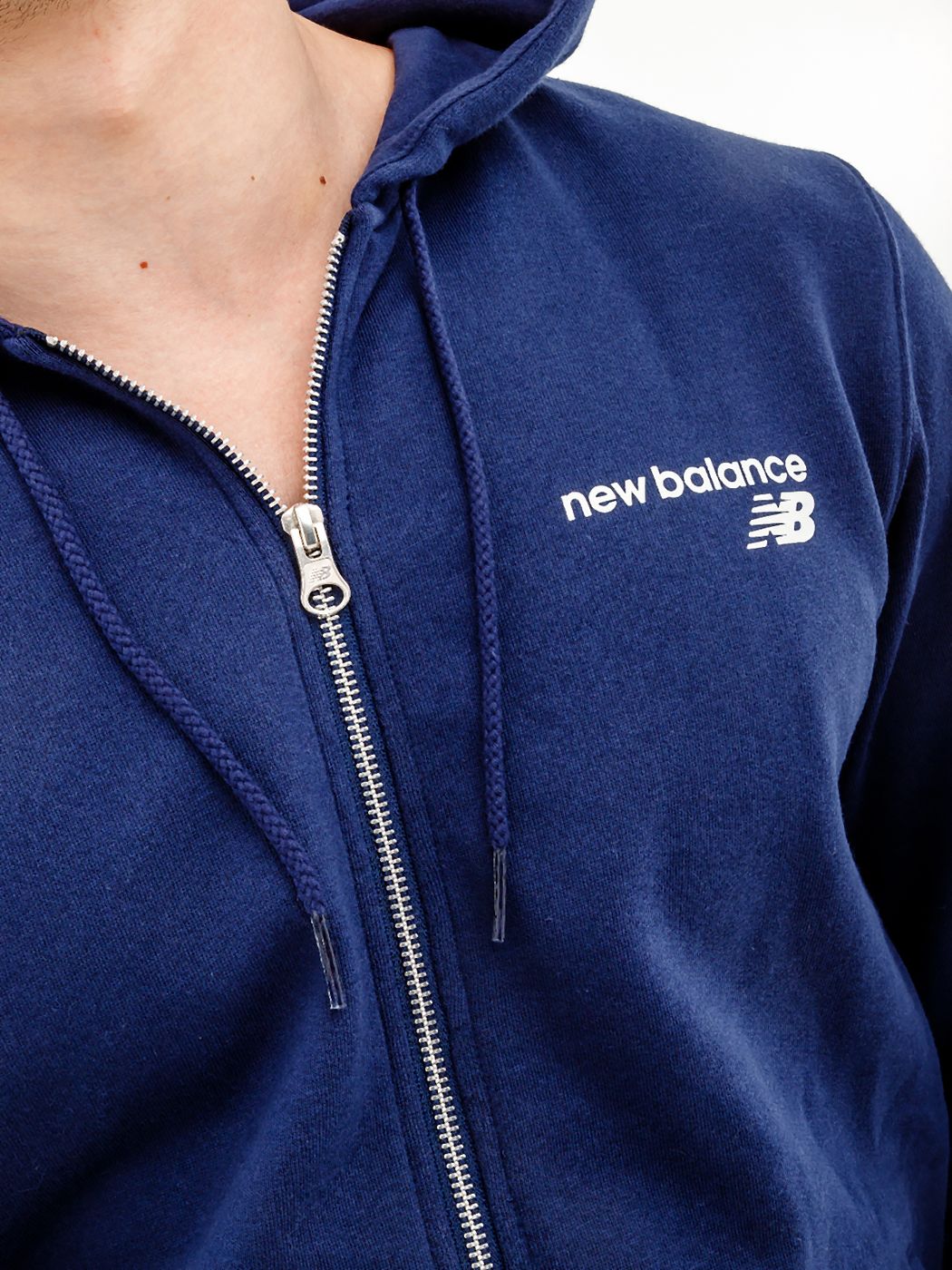 Куртка New Balance Classic Core FZ купить