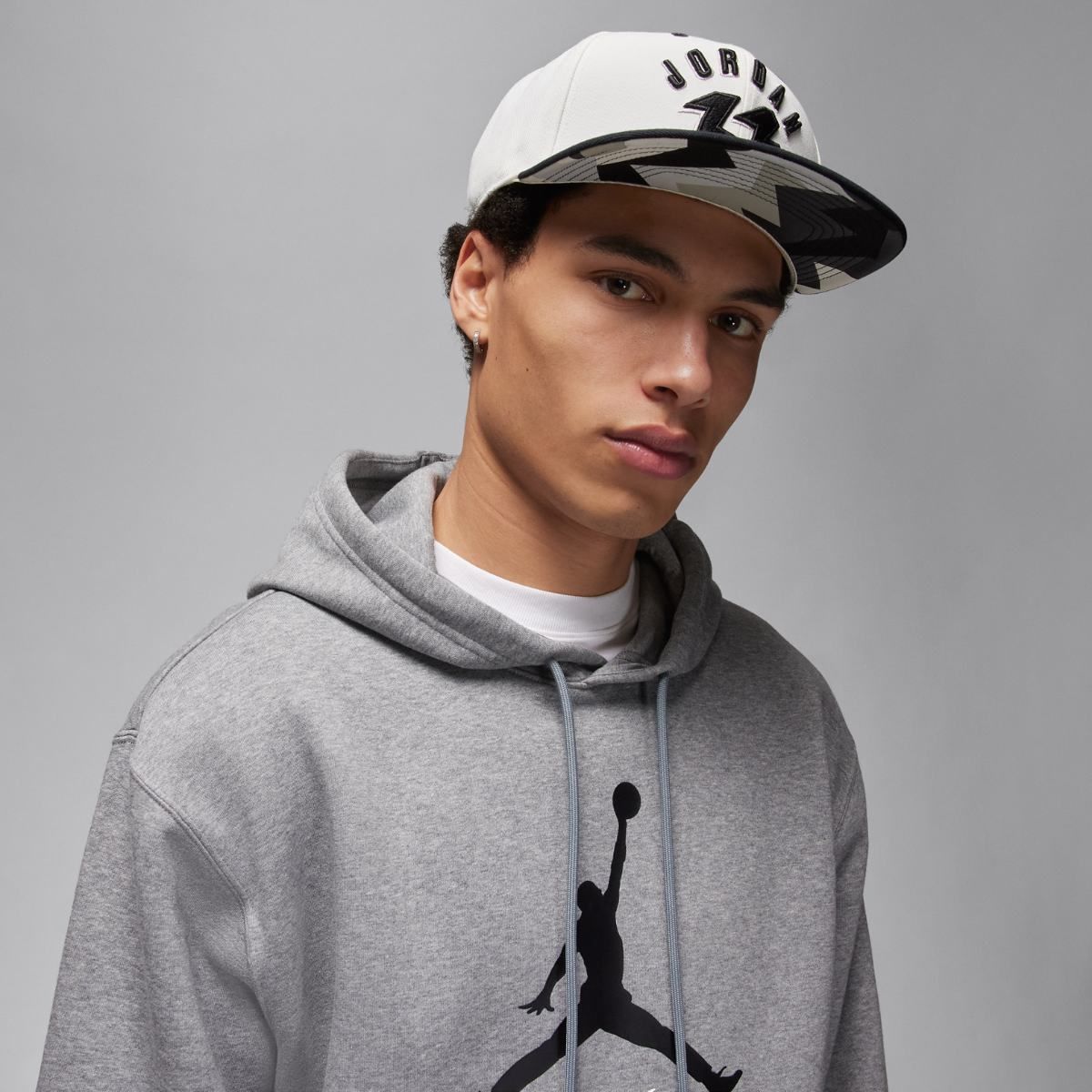 Толстовка JORDAN M J ESS FLC BASELINE HOODIE купити