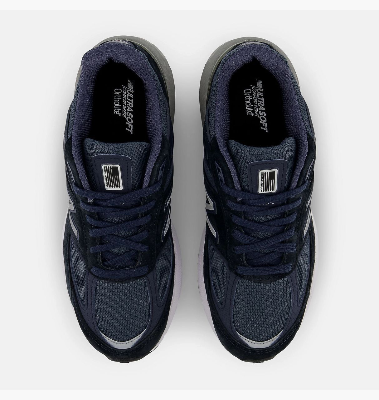 Кросівки New Balance 990V5 купити